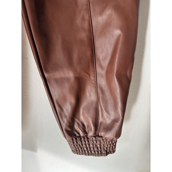 G By Giuliana Pull On Chocolate Brown Faux Leather Cargo Jogger Pants Medium - Picture 7 of 9